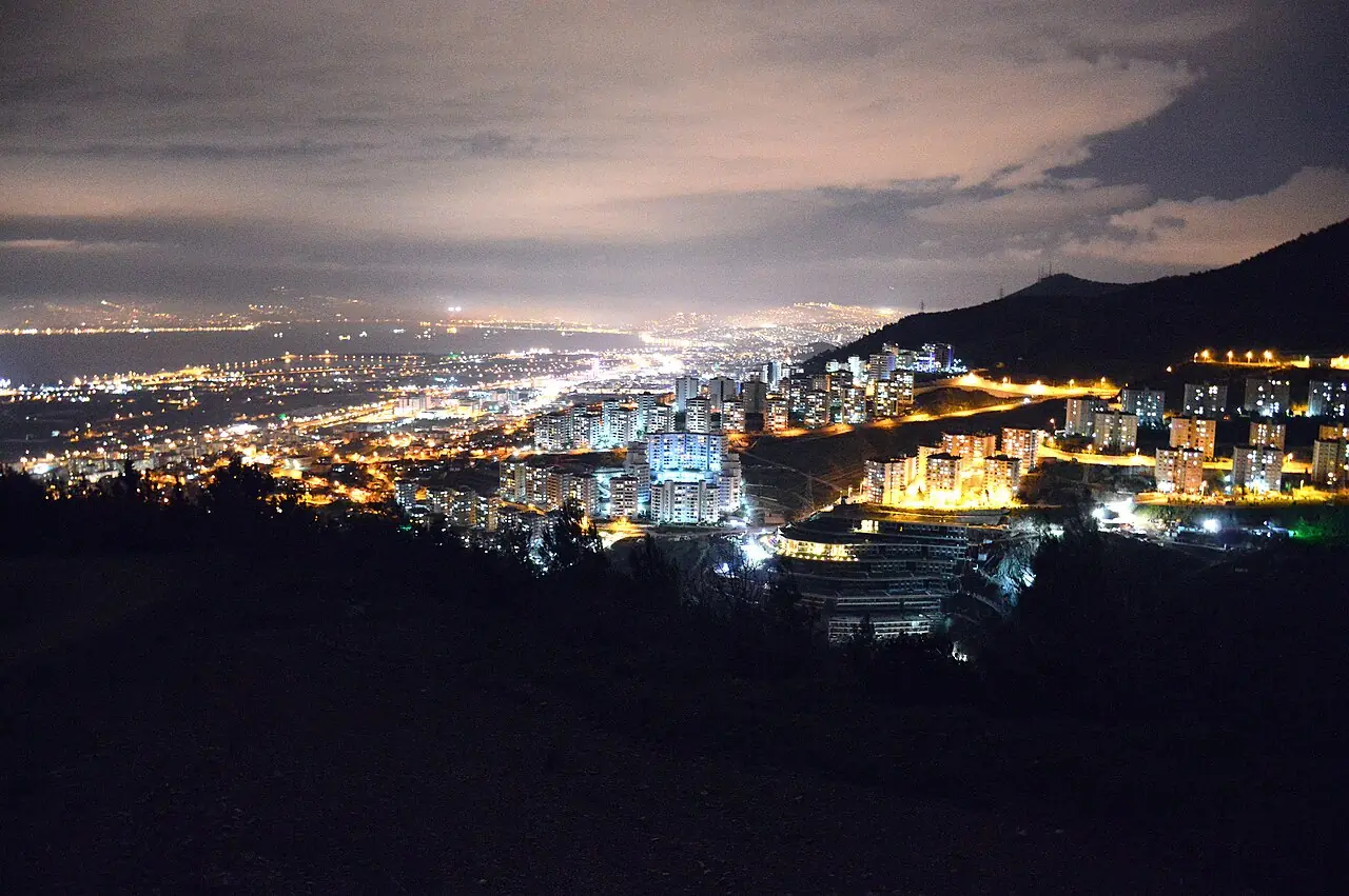 Narlıdere’den İzmir’e gece bakışı · 2015